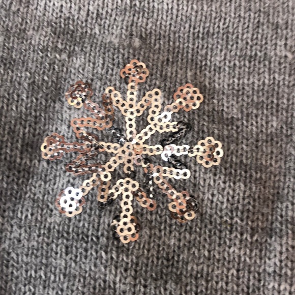 + nwot + Snowflake Sweater - Picture 2 of 3